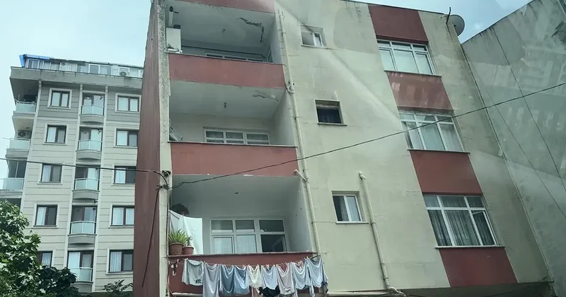 Aile binasından kilolarca uyuşturucu çıktı: Peçeteye sarıp yutuyoruz