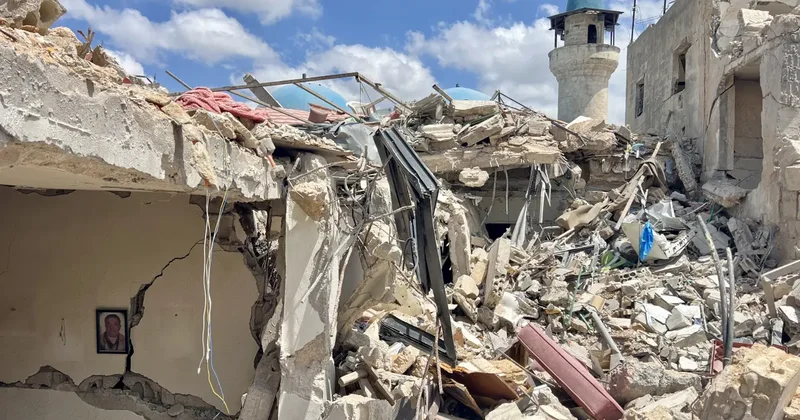 Lübnan’da acı bilanço: Can kaybı 3 bin 826 ya yükseldi