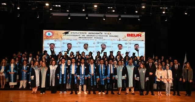 BEUN da geleceğin hemşireleri, fizyoterapistleri ve sosyal hizmet uzmanları mezun oldu Zonguldak Haberleri Habertürk Yerel Haberler