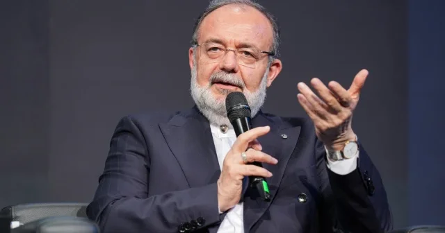 Mehmet Görmez: Şu anda Türkiye de dini hayat zehirlenmiştir VİDEO İZLE