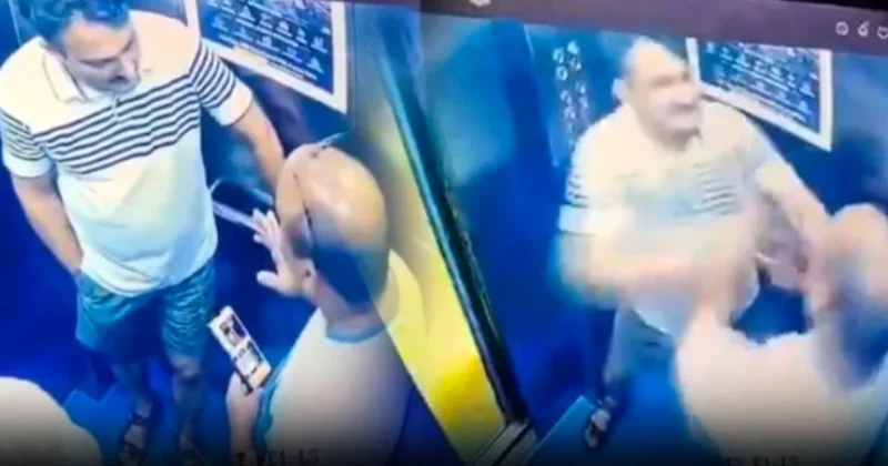 Kameradan habersiz komşular asansörde tekme tokat dövüştü Sözcü Gazetesi