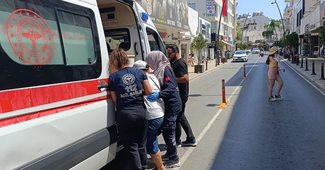 Motosikletiyle yayaya çarptı, trafik ekibini beklemeyip gitti Antalya Haberleri Habertürk Yerel Haberler