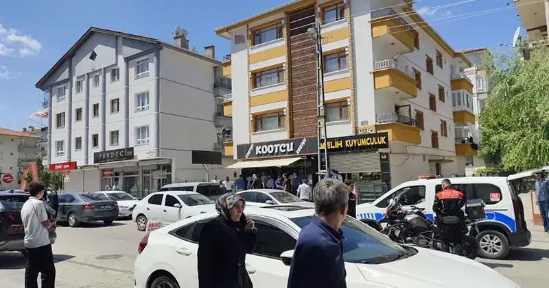 Kuyumcu soyguncusu 2 saatte yakalandı; İnternetten ‘Soygun nasıl yapılır’ araştırması yapmış