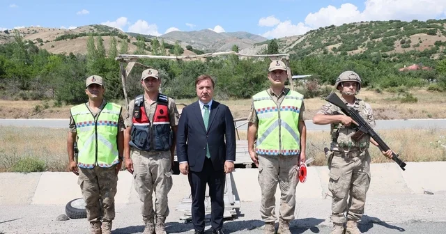Vali Aydoğdu dan jandarma personeline asayiş noktasında ziyaret Erzincan Haberleri Habertürk Yerel Haberler