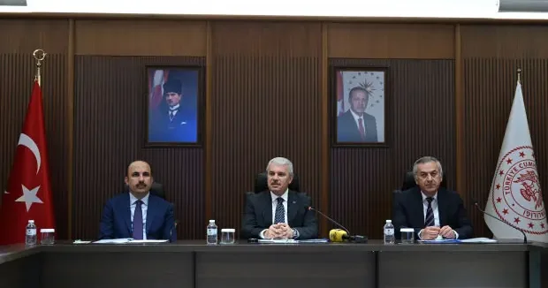 Konya haberleri Vali Akın ve Başkan Altay LGS şampiyonları ile buluştu 16 Temmuz 2026