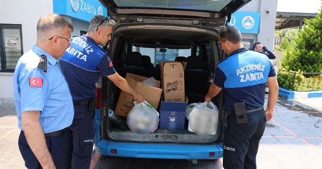 Mersin de zincir markette 135 tarihi geçmiş ürün ele geçirildi Mersin Haberleri Habertürk Yerel Haberler