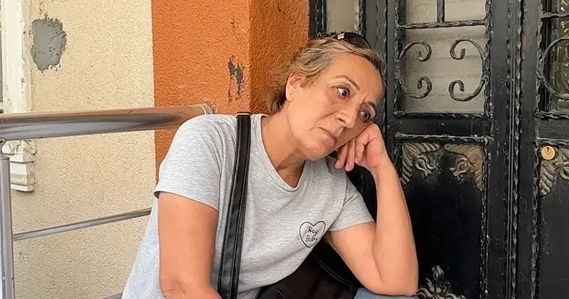 Avcılar da kentsel dönüşüm isteyen daire sahibinden 14 saatlik oturma eylemi