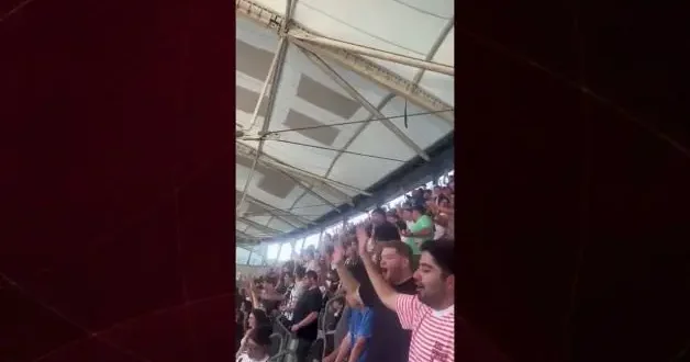 Beşiktaş taraftarından Salah tezahüratı