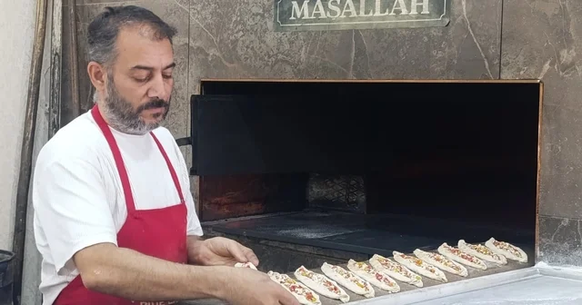 Kavurucu sıcakta ekmek mesaisi Kahramanmaraş Haberleri Habertürk Yerel Haberler