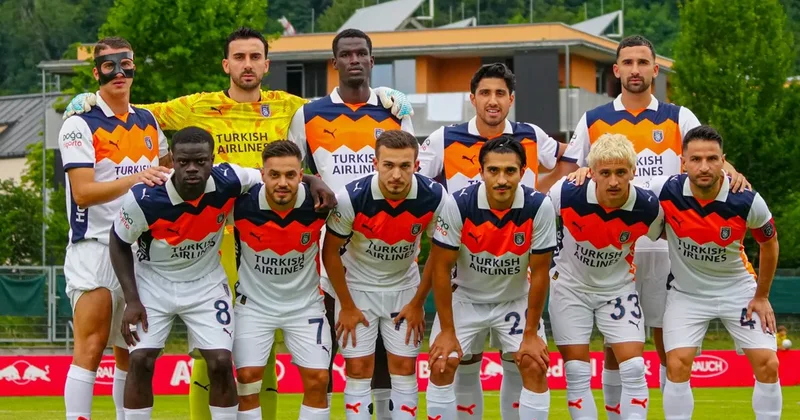 Başakşehir, Salzburg u 2 golle geçti!