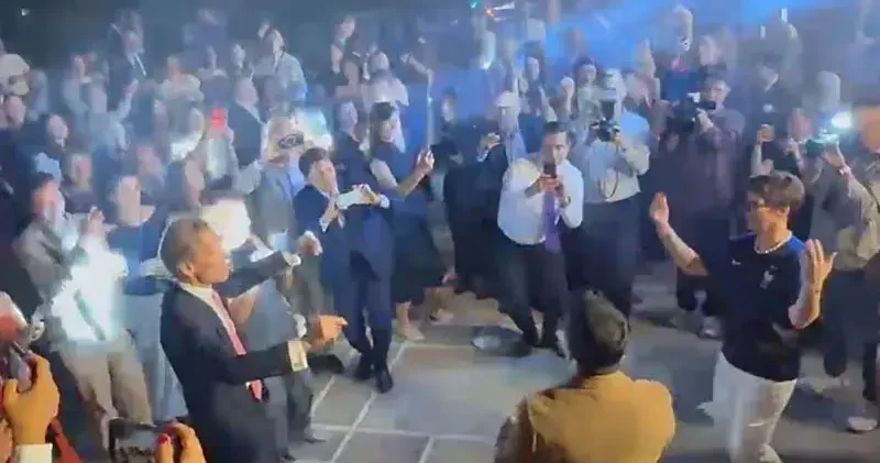 Fransa ve Belçika büyükelçilerinden Erik Dalı performansı