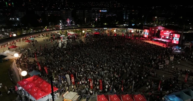 Kocaeli de on binler Milli İrade Meydanı nı doldudu Başkan Büyükakın: İşte bu meydan o meydan Kocaeli Haberleri Habertürk Yerel Haberler