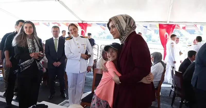 İstanbul da şehit çocukları ve aileleri için Boğaz turu düzenlendi