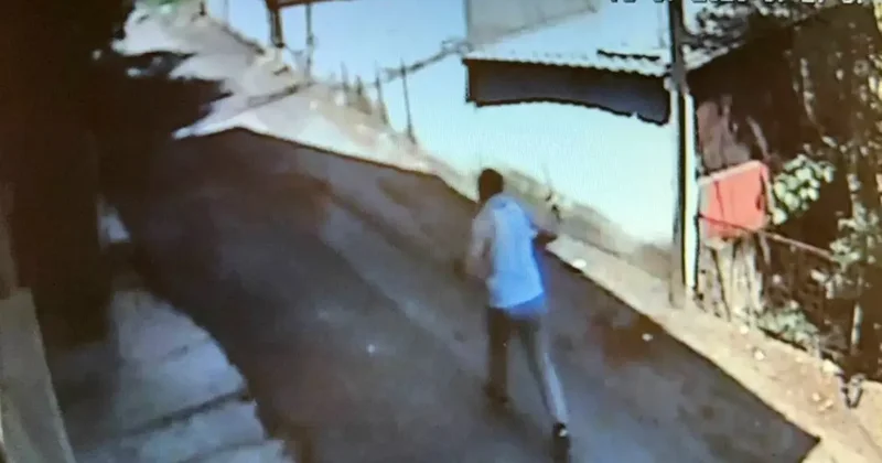 Karabük te hareketli dakikalar! Dur ihtarına uymadı: Araçtaki iki kadını bırakıp kaçmaya başladı...