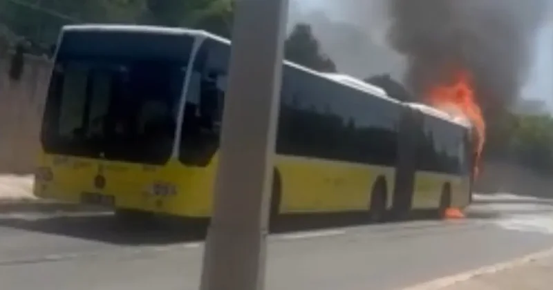 İstanbul da korku dolu anlar! Seyir halindeki İETT otobüsü bir anda alev aldı!