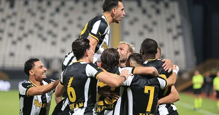 Manisa FK dan Vanspor a karşı farklı galibiyet!
