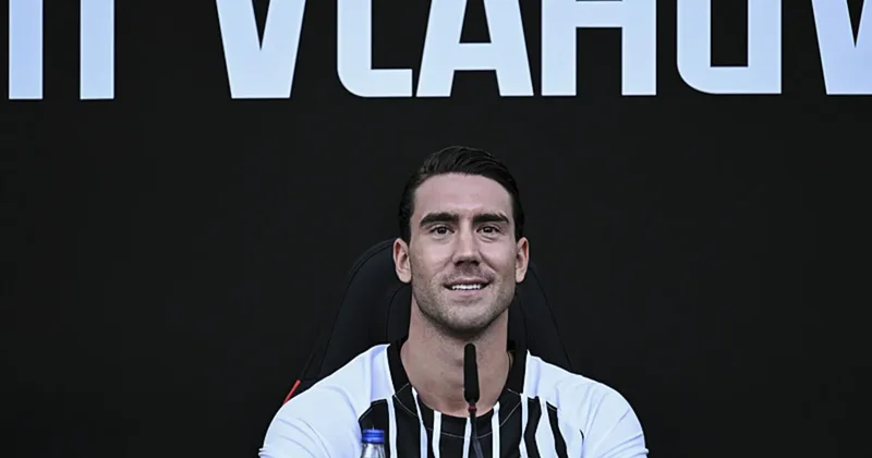 Dusan Vlahovic te imza töreni detayı! Ben de böyle tören istiyorum
