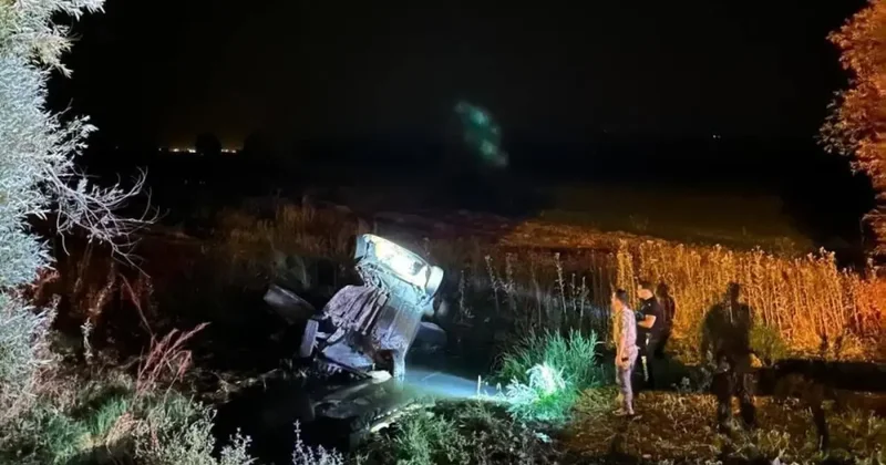 Otomobil su kanalına uçtu: 1 ölü, 3 yaralı