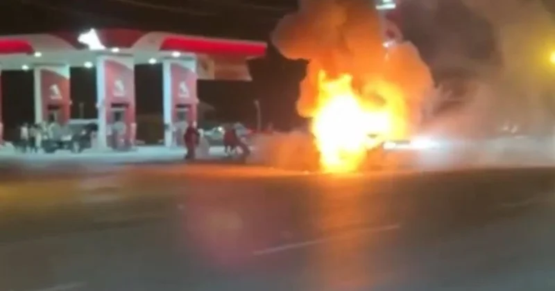 Yüksekova da otomobil yangını: 2 kardeş yaralı