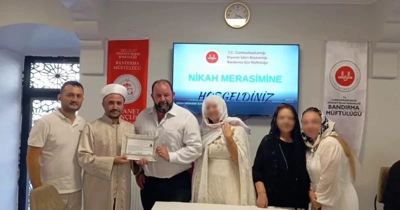 Bandırma’da Müslüman olan yabancı uyruklu vatandaş için nikah merasimi düzenlendi