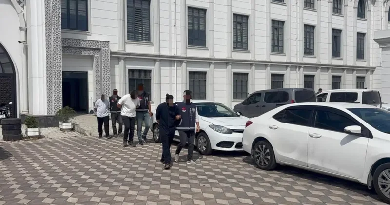 Kocaeli de parktaki cinayete ilişkin 3 şüpheli tutuklandı