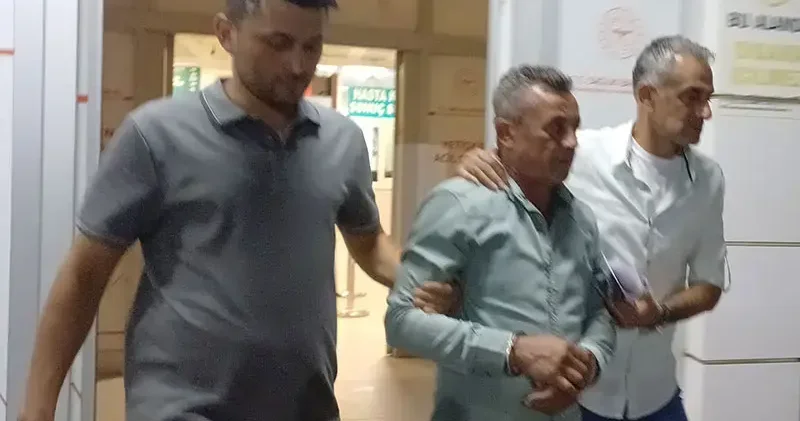 Parkta karşılaştığı husumetlisini bıçakla ağır yaraladı