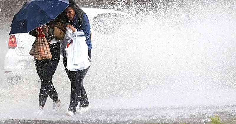 Meteoroloji den 12 ile sarı kodlu uyarı! Sel, su baskını, yıldırım tehlikesi hepsi birden gelecek