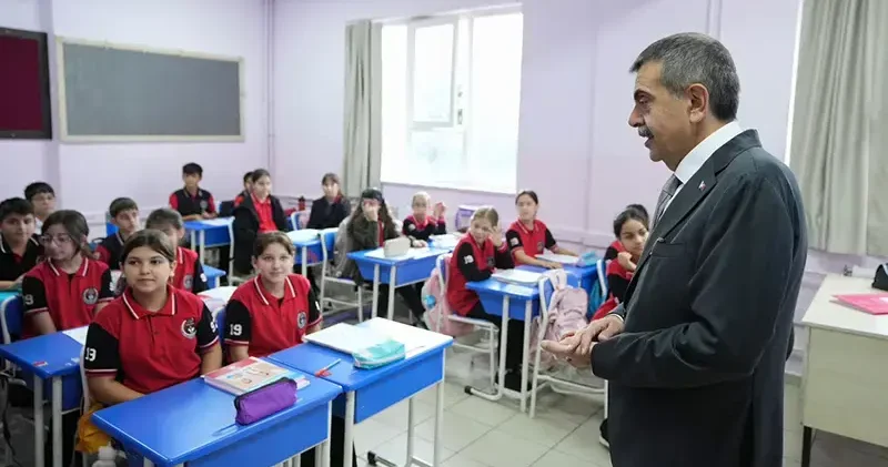 Bakan Tekin: Derslik başına düşen öğrenci sayısı, OECD ortalamasının üzerinde