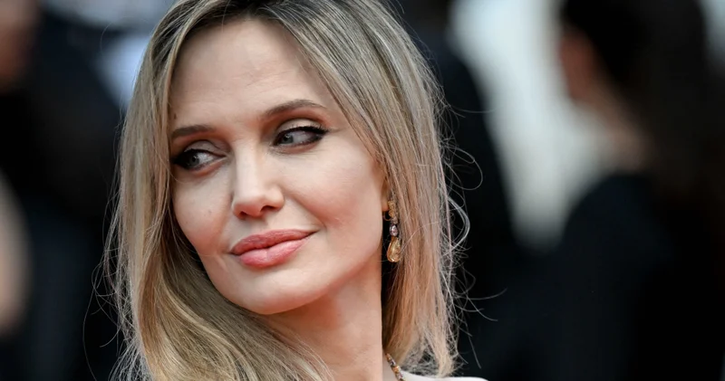Angelina Jolie, Ukrayna da çocuklarla buluştu