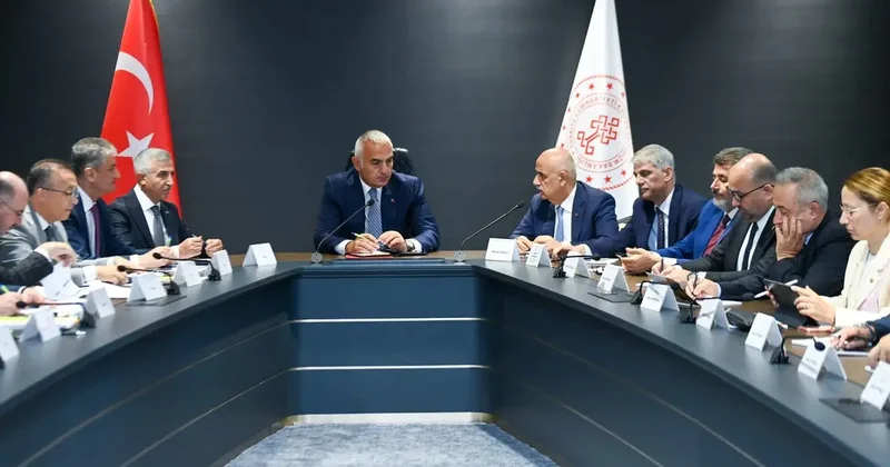 Kültür ve Turizm Bakanı Ersoy, Kahramanmaraş’ta valiler, belediye başkanları ve milletvekillerinin taleplerini dinledi