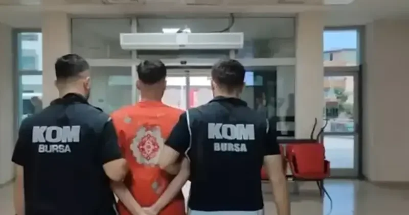 Sanal medyada silahlı eylem için eleman temini paylaşımı yapan 10 şüpheliye gözaltı
