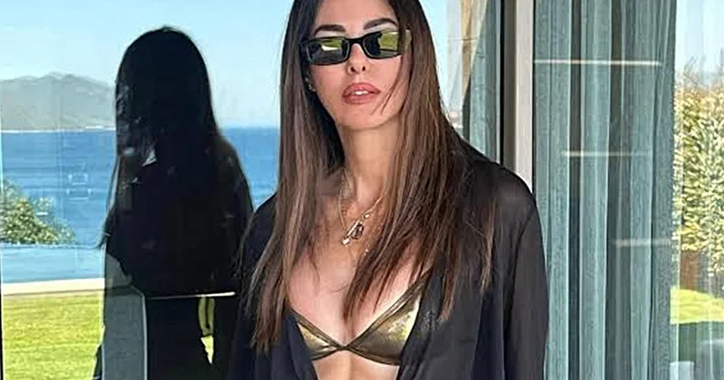 Kim der 54 yaşında! Defne Samyeli nin bikinili pozlarına aynı yorum yağdı