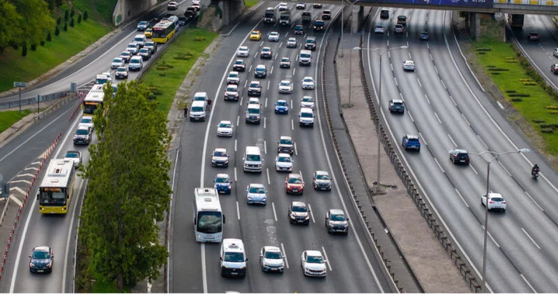 İstanbul Anadolu Yakası nda trafik yoğunluğu yüzde 83 e çıktı