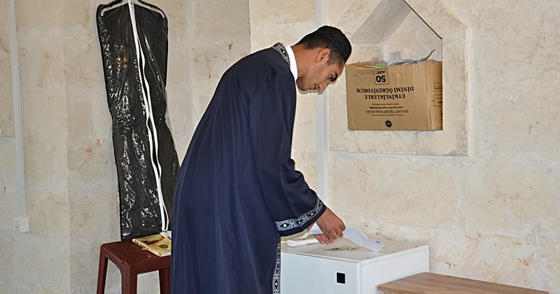 Gaziantep Nurdağı nda gençler camide şarj için 45 TL ve helallik notu bıraktı