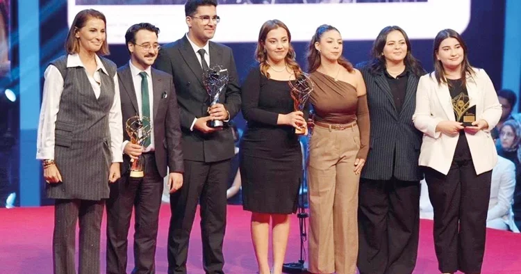 ‘Geleceğin iletişimcileri’ ödül aldı