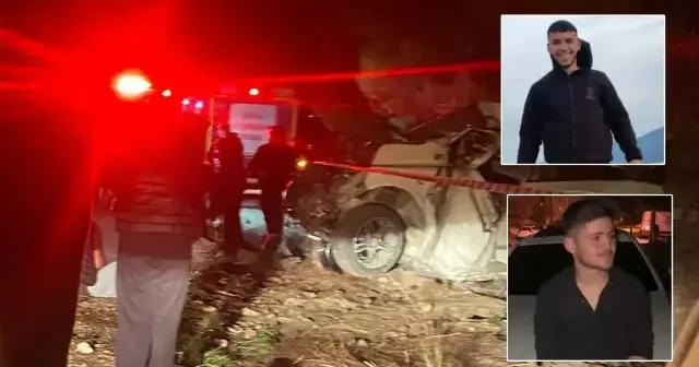 Minibüs ağaca çarptı: 2 kişi hayatını kaybetti Denizli Haberleri