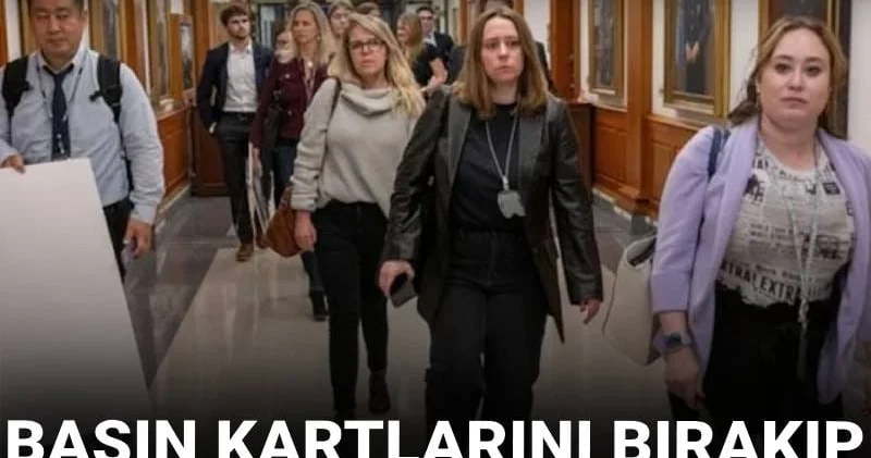 Biz alışkınız ama ABD li gazeteciler ilk kez görüyor: Basın kartlarını bırakıp bakanlığı terk ettiler