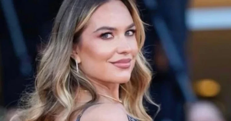Ayrılmak istediği sevgilisi genç modeli bıçaklayarak öldürdü