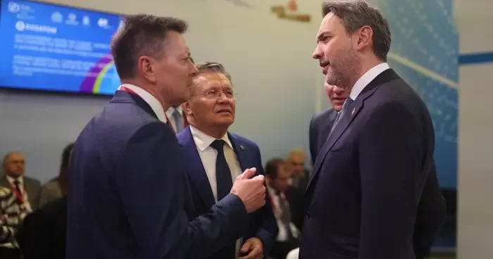 Enerji Bakanı Bayraktar, Rus, Macar, Vietnamlı ve Suudi Arabistanlı bakanlarla görüştü