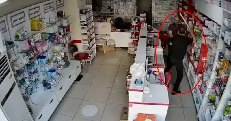 Eczacı teknisyeni sopayla darbedildi