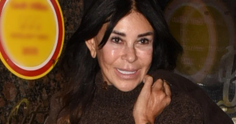 Suzan Sabancı nın akşam gezmesi