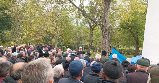 İstanbul daki sel felaketinde hayatını kaybeden Ahmet Usta, Sinop ta toprağa verildi Sinop Son Dakika Haberleri Habertürk Yerel Haberler
