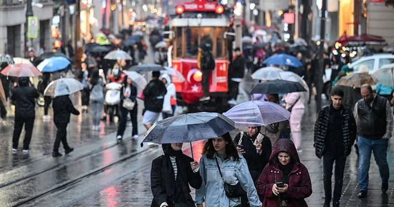 İstanbul da yağışlar ne kadar sürecek? Meteoroloji tarih verdi: Kuvvetli sağanak geri dönüyor! Son Haberler