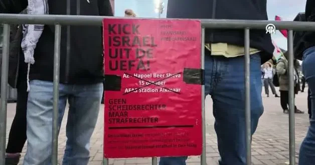Hollanda da Beer Sheva maçı öncesinde Filistin e destek