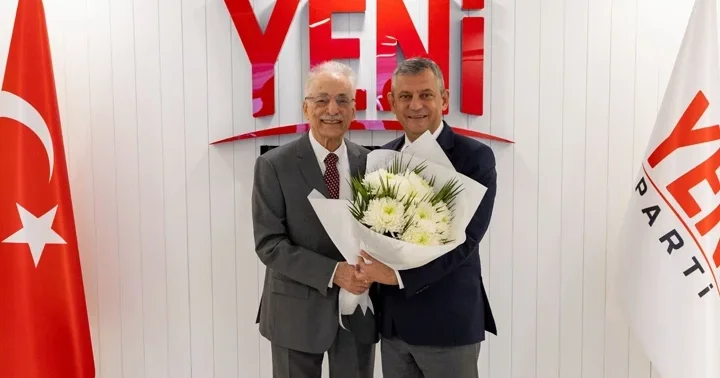 Murat Karayalçın, Yeni Parti ye üye olduğunu duyurdu