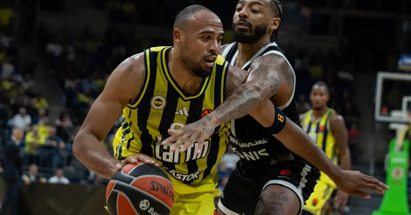 Fenerbahçe evinde Partizan ı devirdi