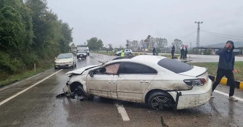 Çaycuma yolunda korkutan kaza! Yaralı sürücü hastaneye kaldırıldı