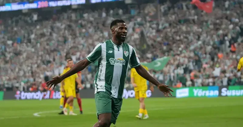 Bursasporlu Iheanacho, Türk futbol tarihine adını yazdırdı