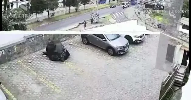 Ekvador da kontrolden çıkan kamyon dehşet saçtı