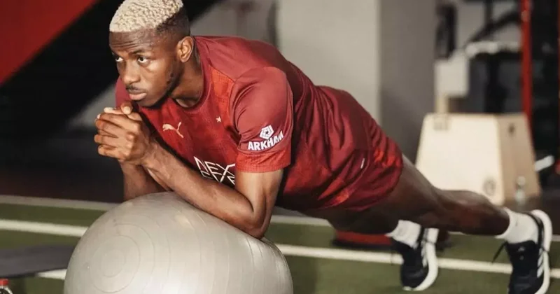 Barcelona nın golcü hedefi Victor Osimhen